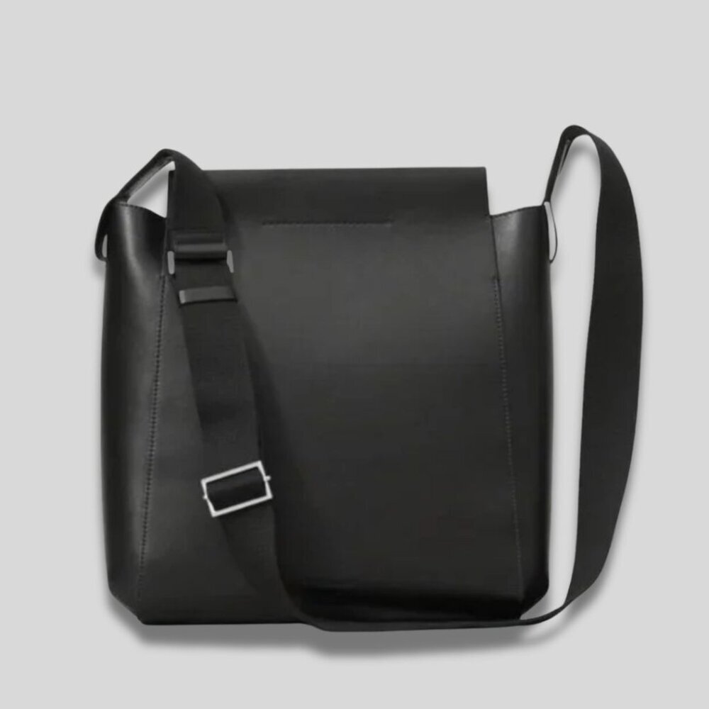Everlane Form Bag Black Leather Crossbody Bag Minimalist Structured